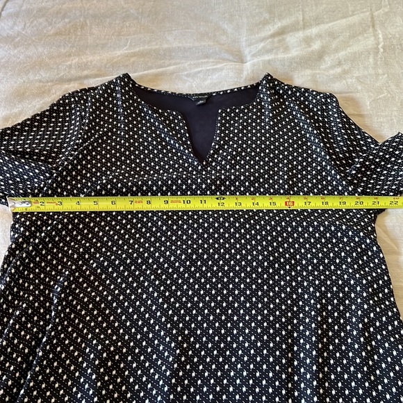 Ann Taylor Blouse - Picture 7 of 11